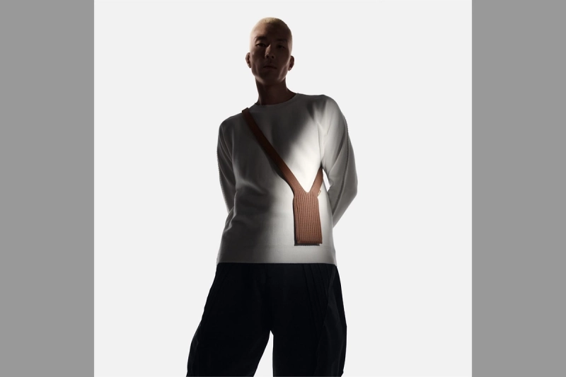 Apple выпустила чехол-носок для iPhone за 18,5 тысячи рублей