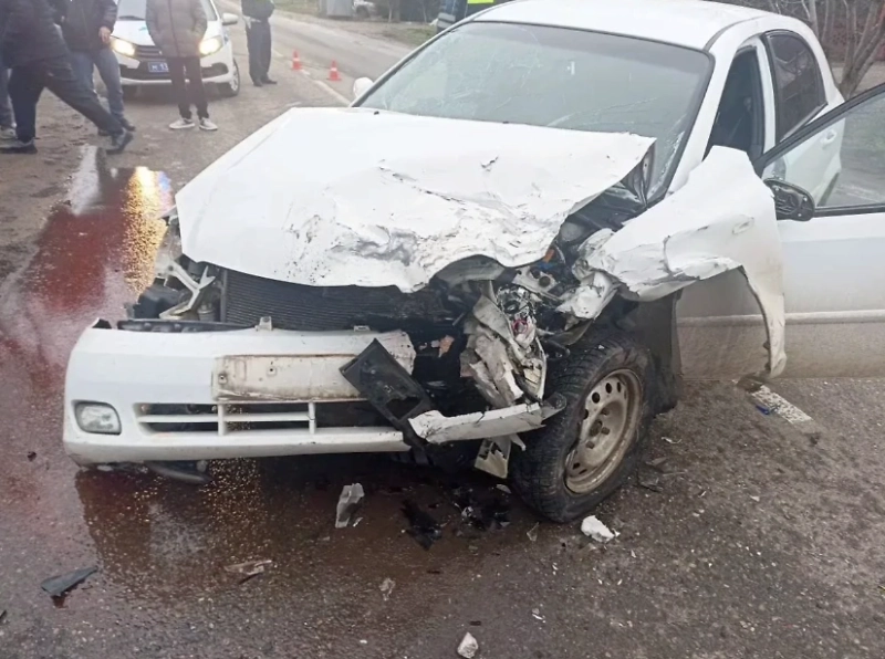 На Кубани из-за потери сознания водителя произошла авария, пострадали трое детей