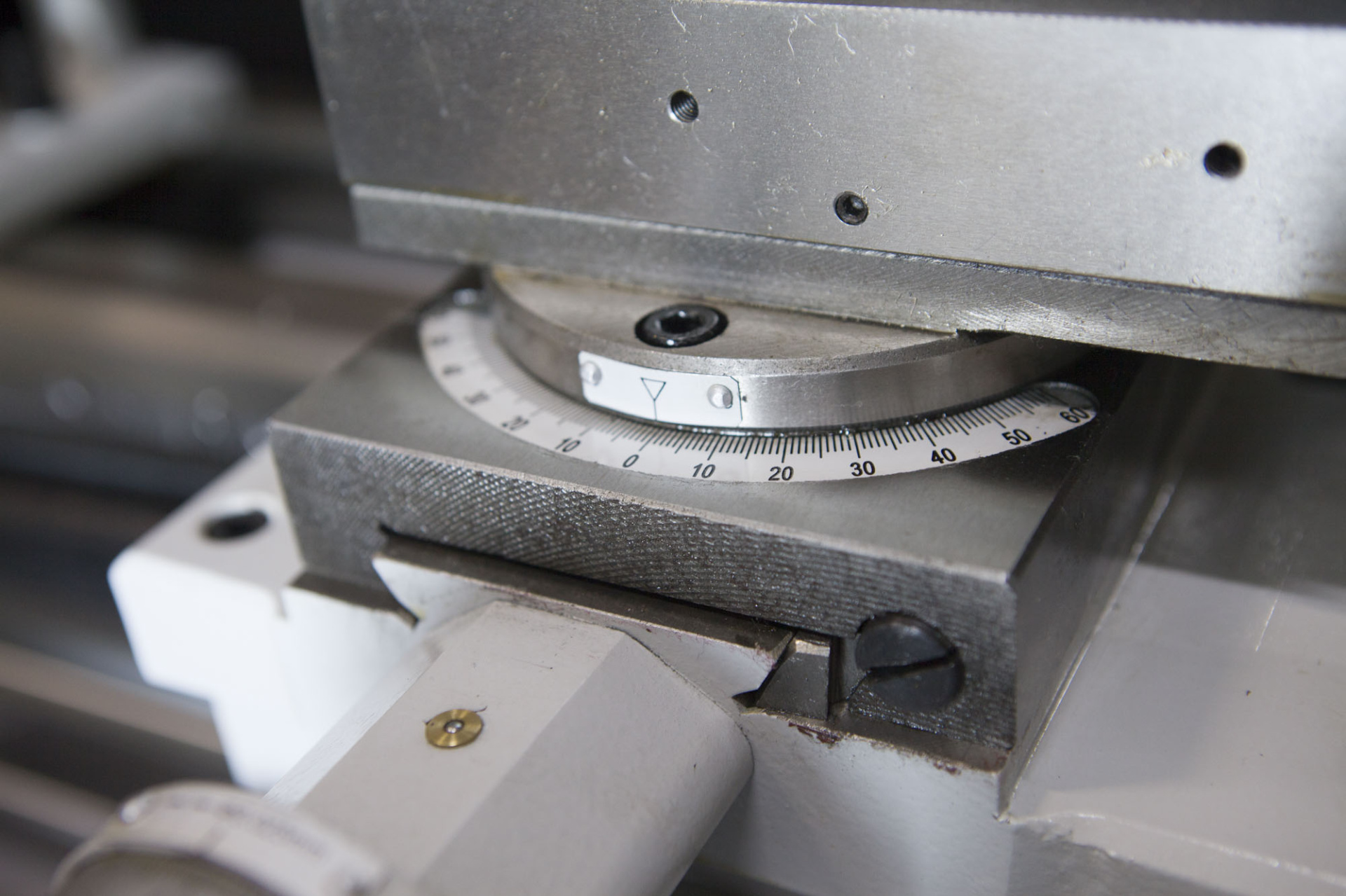 Как выбрать и купить токарный станок: практическое руководство