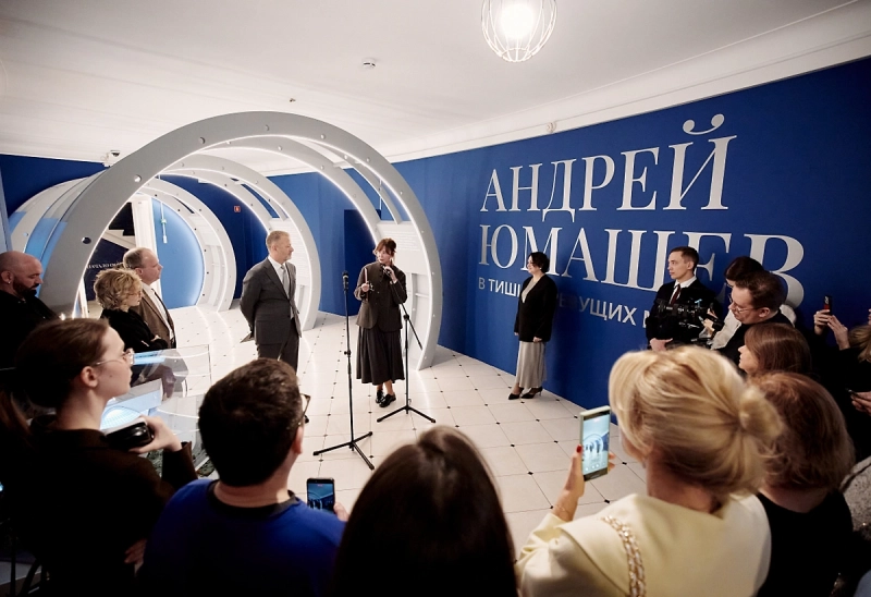 Выставка художника и «сталинского сокола» Андрея Юмашева открылась в Москве