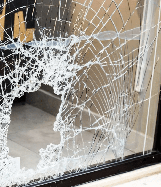 Как и когда заменить стеклопакет: руководство для владельцев окон